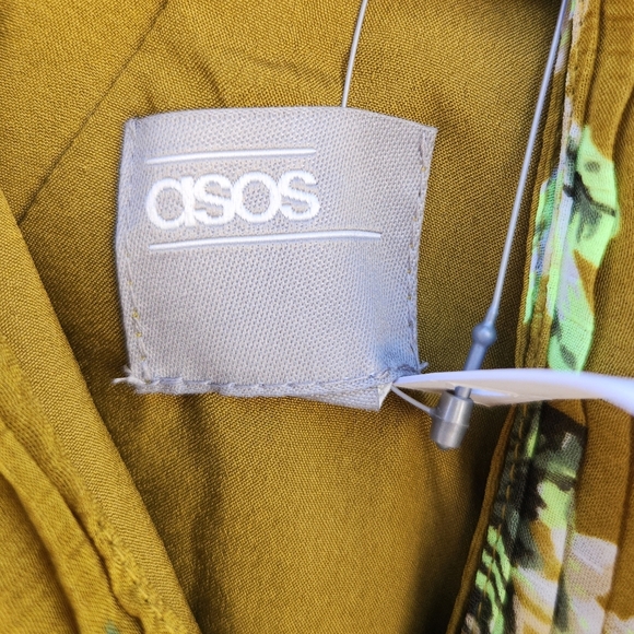 ASOS DESIGN Pleated Wrap Maxi Dress with Tie Waist in Green Floral - Picture 11 of 12